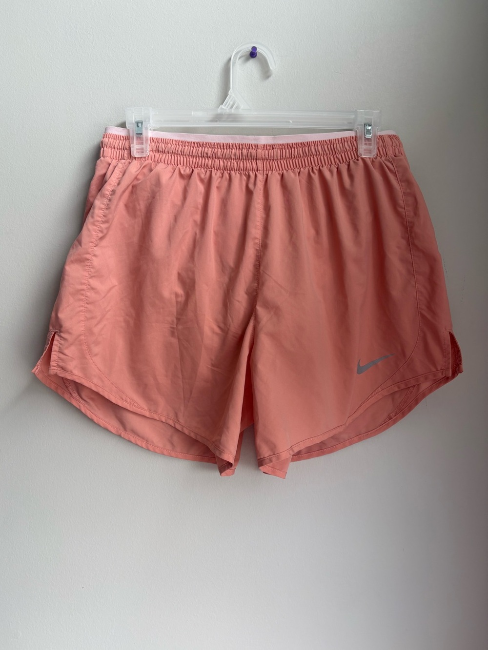 Nike Dri-FIT Peach Running Shorts Athletic Lined Lightweight Women’s M